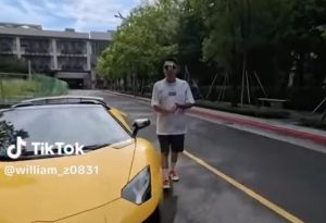 最後的V12敞篷蠻牛~美麗人生台北超跑租賃 ＃台北租禮車 ＃台北租跑車 ＃台北結婚禮車出租＃美麗人生超跑租賃 ＃威廉歐爸